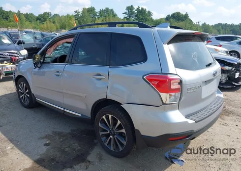 2017 Subaru Forester 2.0Xt Touring z USA, uszkodzony, nr VIN JF2SJGWC5HH475240